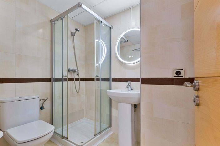 Image No.19-2 Bed Apartment for sale