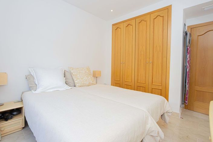 Image No.21-2 Bed Apartment for sale