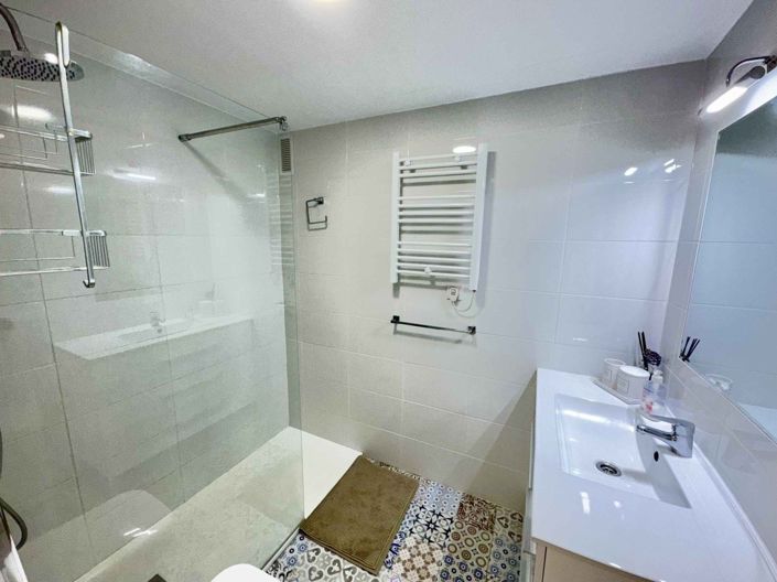 Image No.15-2 Bed Apartment for sale