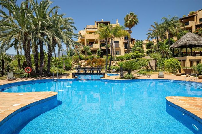 Image No.1-Appartement de 2 chambres à vendre à Estepona