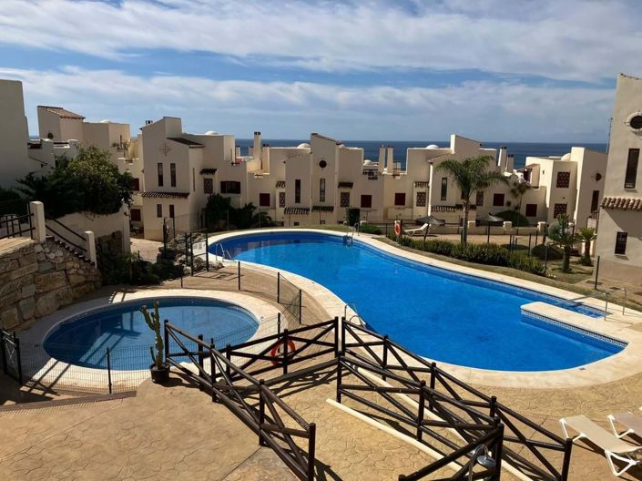 Image No.1-Appartement de 2 chambres à vendre à Estepona