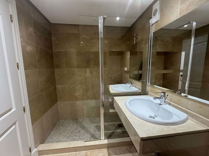 Image No.16-Appartement de 2 chambres à vendre à Estepona