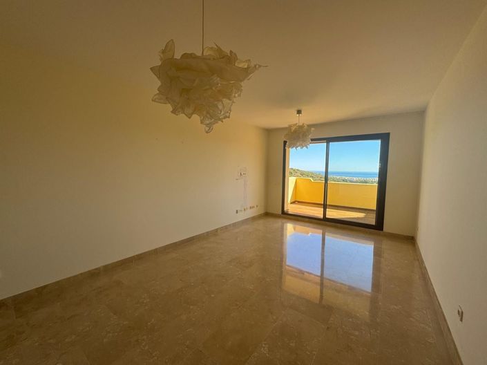 Image No.3-Appartement de 2 chambres à vendre à Estepona