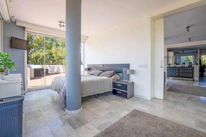 Image No.8-2 Bed Apartment for sale