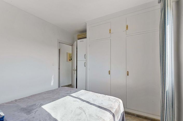 Image No.12-2 Bed Apartment for sale