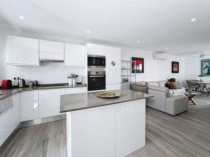 Image No.4-2 Bed Townhouse for sale