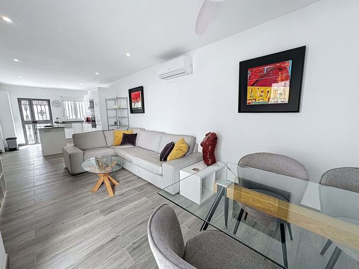 Image No.6-2 Bed Townhouse for sale