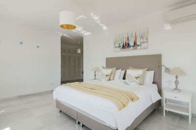 3982-728430-78d1f4f8b6655591b02d22fabb36a692d