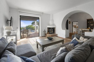 3982-734010-78d1f4f8b6655591b02d22fabb36a692d