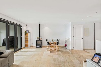 3982-732009-78d1f4f8b6655591b02d22fabb36a692d