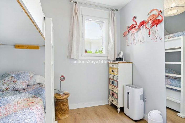 Image No.21-3 Bed Townhouse for sale