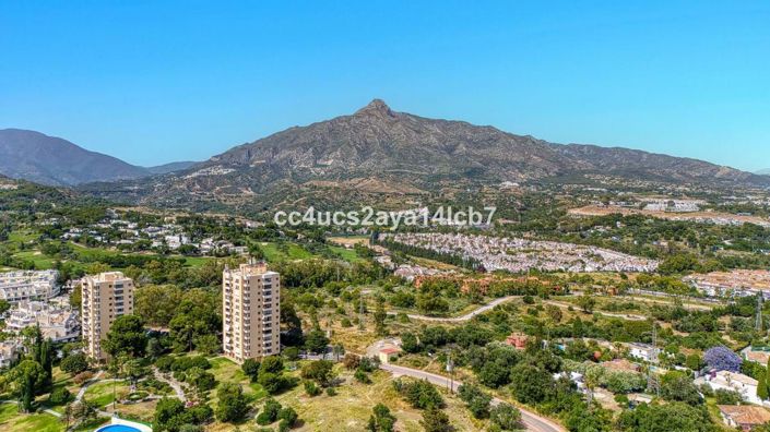 Image No.29-3 Bed Townhouse for sale