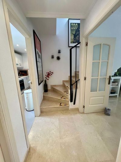 Image No.17-3 Bed Apartment for sale