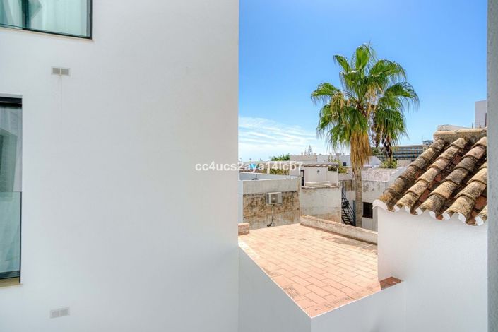 Image No.15-2 Bed Apartment for sale