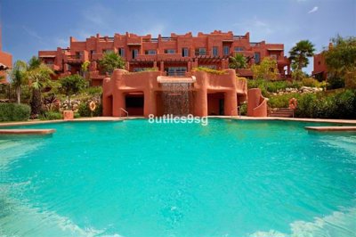 Maison de ville de 2 chambres à vendre à Estepona