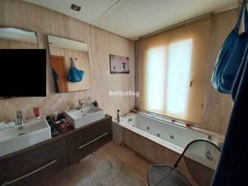 3982-735698-78d1f4f8b6655591b02d22fabb36a692d