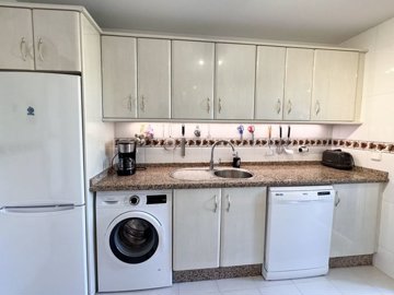 3982-735041-78d1f4f8b6655591b02d22fabb36a692d