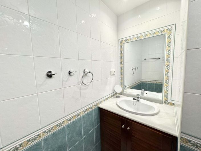 Image No.20-2 Bed Apartment for sale