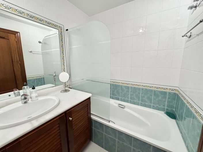 Image No.21-2 Bed Apartment for sale