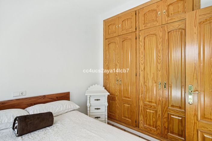 Image No.24-3 Bed Villa for sale