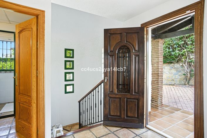 Image No.28-3 Bed Villa for sale