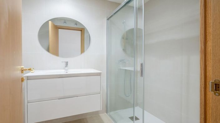 Image No.14-2 Bed Apartment for sale