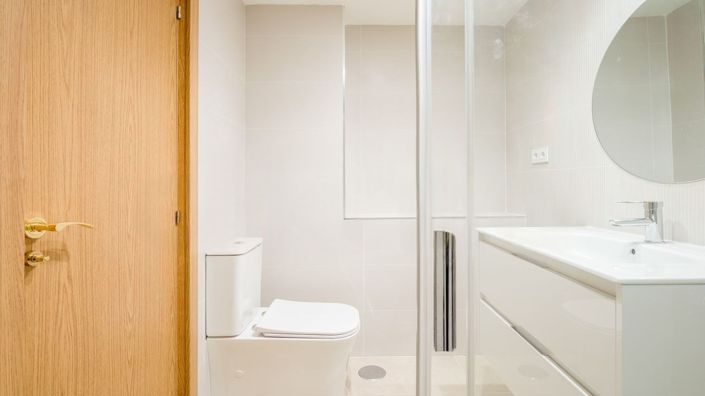 Image No.16-2 Bed Apartment for sale