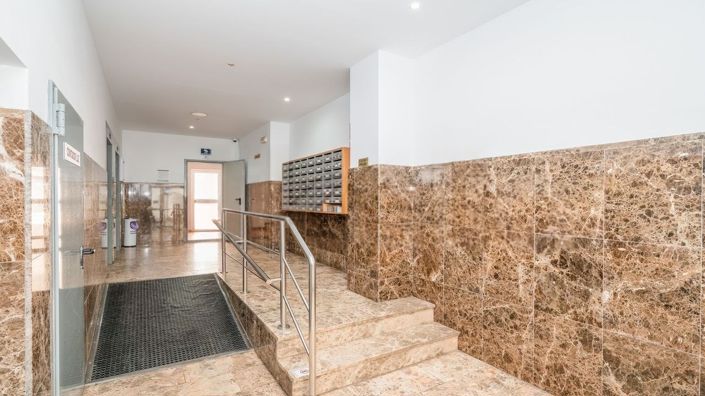 Image No.19-2 Bed Apartment for sale