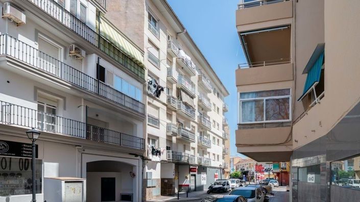 Image No.20-2 Bed Apartment for sale