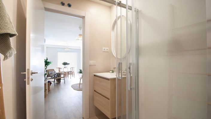 Image No.17-2 Bed Apartment for sale