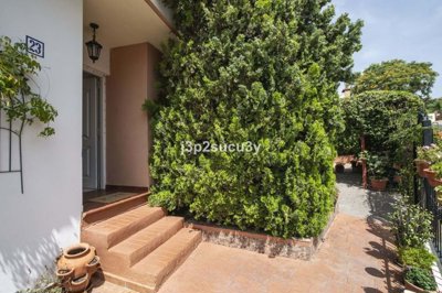 3982-699726-78d1f4f8b6655591b02d22fabb36a692d