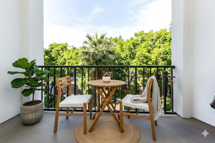 Image No.9-3 Bed Apartment for sale