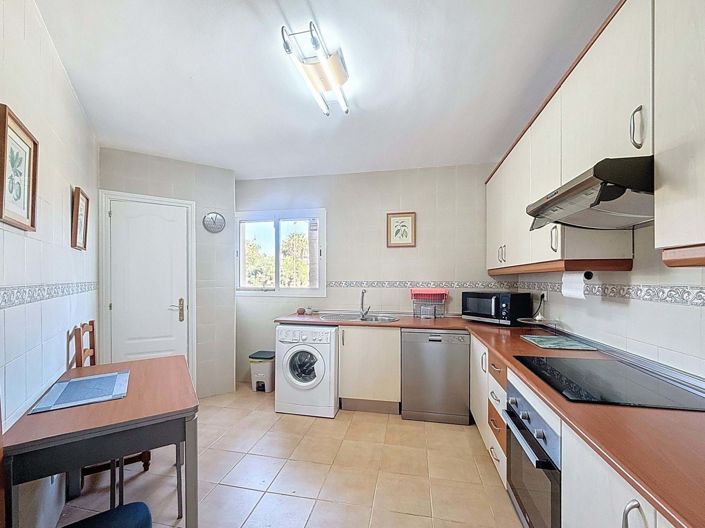 Image No.11-3 Bed Apartment for sale