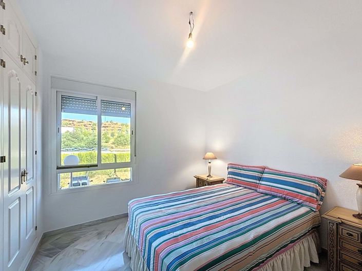 Image No.24-3 Bed Apartment for sale