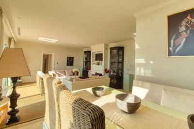 3982-732774-78d1f4f8b6655591b02d22fabb36a692d