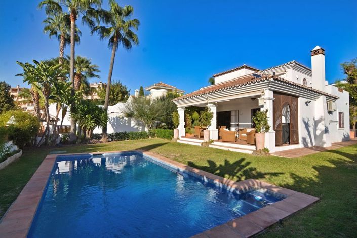 Image No.1-5 Bed Villa for sale
