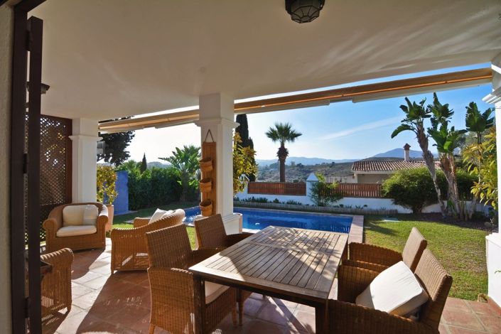 Image No.2-5 Bed Villa for sale