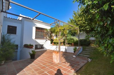 3982-741631-78d1f4f8b6655591b02d22fabb36a692d