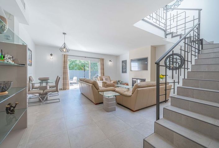 Image No.2-3 Bed Townhouse for sale