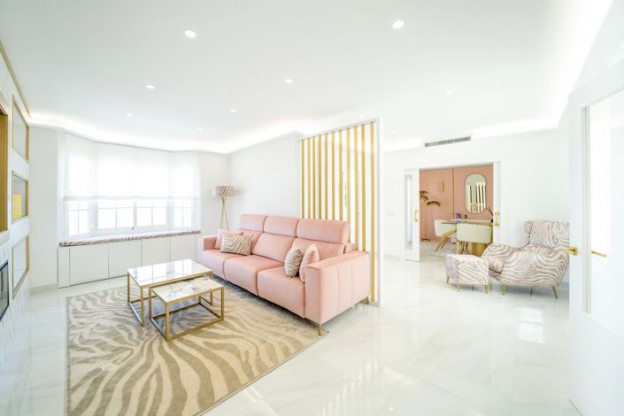 Image No.10-4 Bed Villa for sale