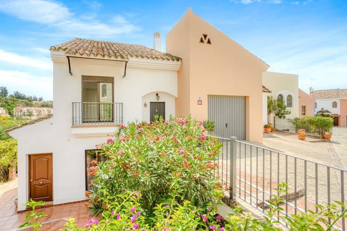 Image No.3-4 Bed Townhouse for sale