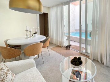 3982-720525-78d1f4f8b6655591b02d22fabb36a692d