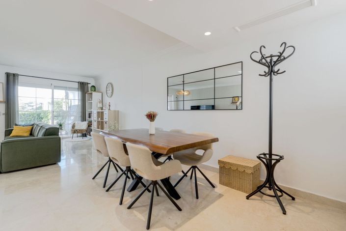 Image No.4-4 Bed Villa for sale