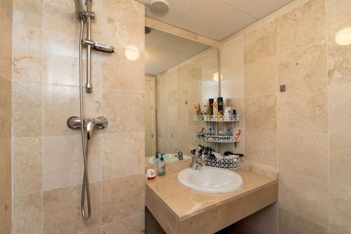 Image No.9-2 Bed Apartment for sale