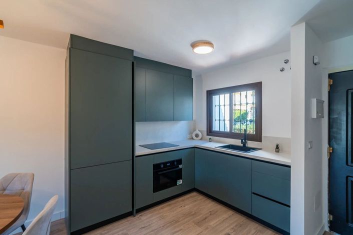 Image No.4-2 Bed Townhouse for sale