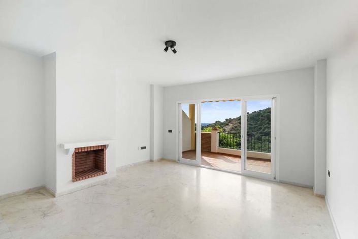 Image No.2-Appartement de 2 chambres à vendre à Mijas Costa