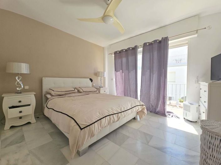 Image No.7-3 Bed Townhouse for sale