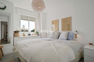 3982-694909-78d1f4f8b6655591b02d22fabb36a692d