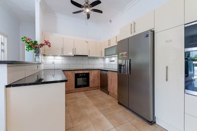 3982-745610-78d1f4f8b6655591b02d22fabb36a692d