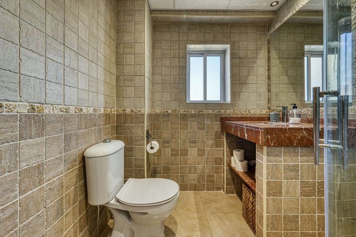 Image No.10-3 Bed Apartment for sale